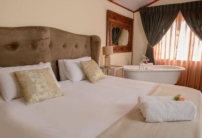 בית מלון כפרי Casambo Exclusive Guest Lodge