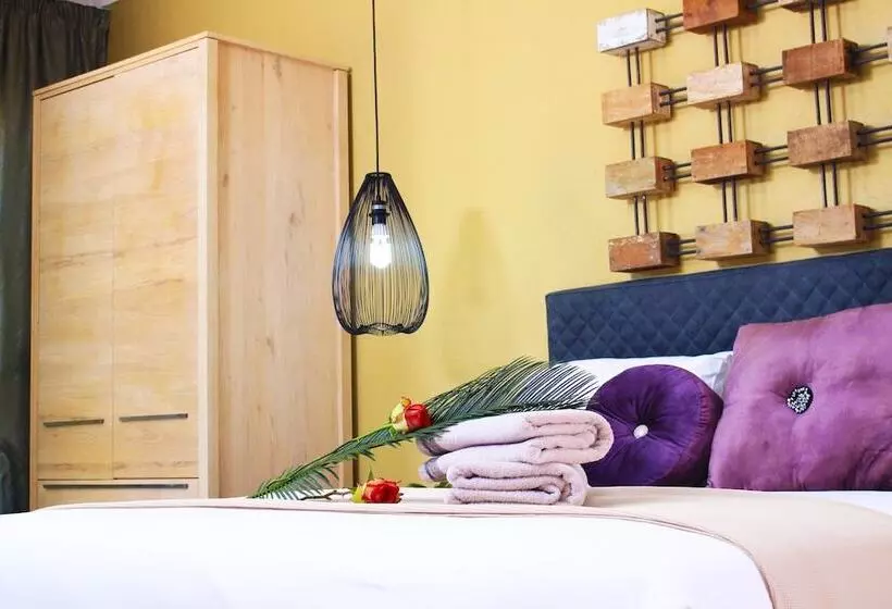 ホテル Casambo Exclusive Guest Lodge