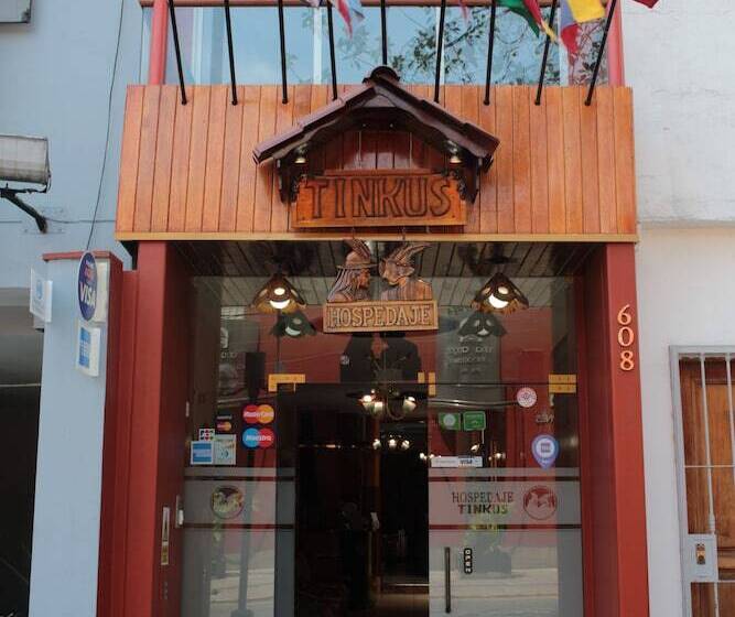 هتل Hospedaje Tinkus
