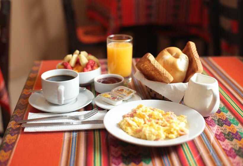 هتل Hospedaje Tinkus