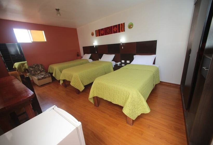 هتل Hospedaje Tinkus