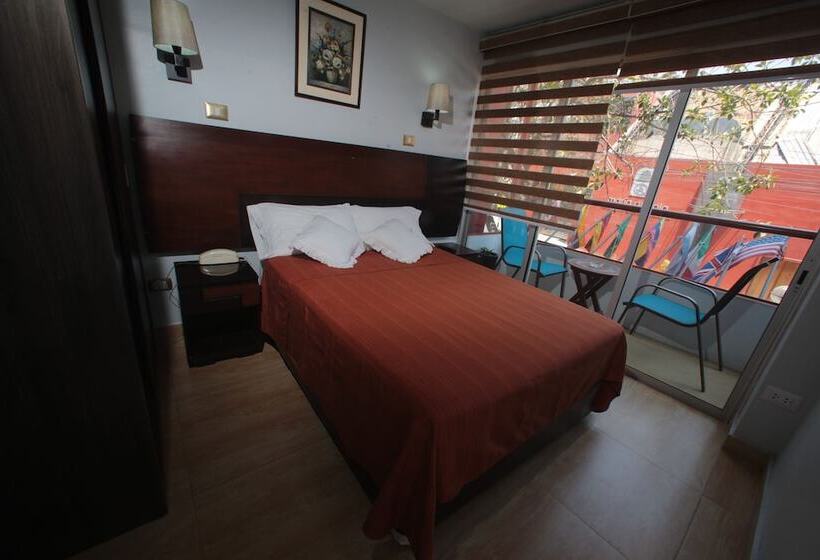 هتل Hospedaje Tinkus