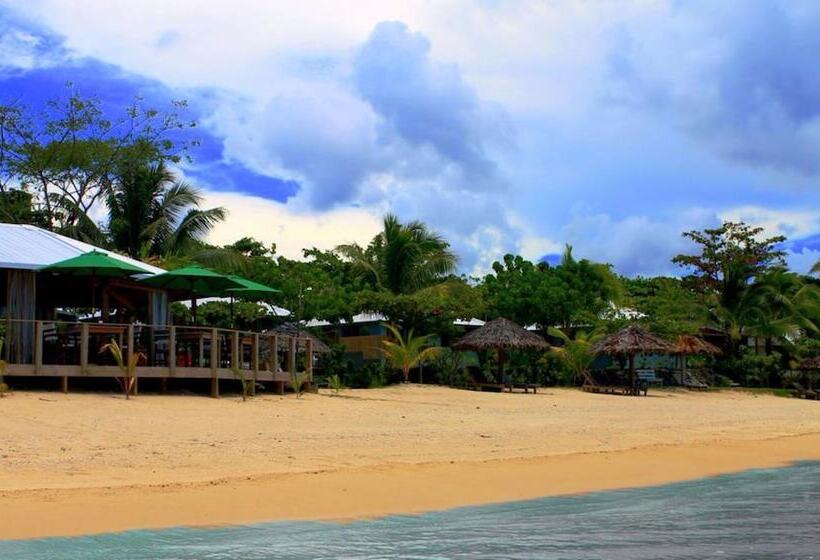 هتل Savaii Lagoon Resort