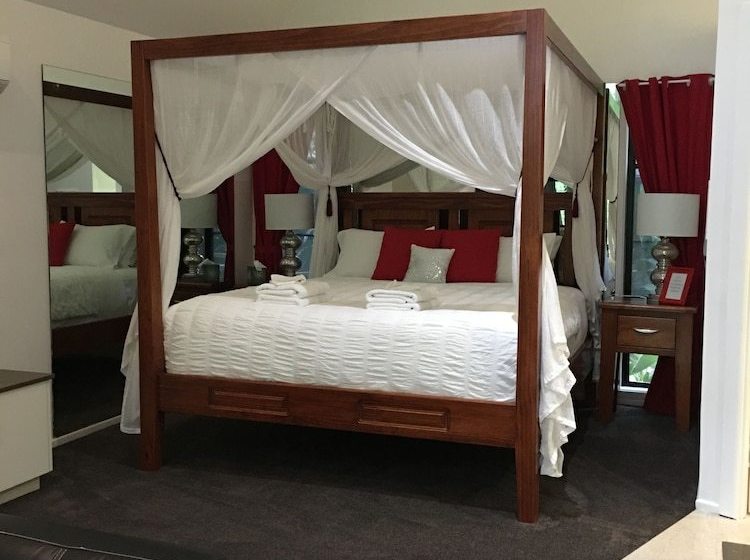 Linger A While Chalet