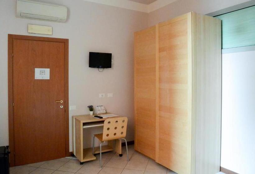 ペンション Weekend Accommodation