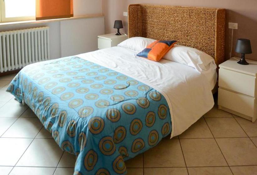 ペンション Weekend Accommodation