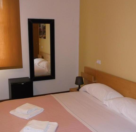 ペンション Weekend Accommodation