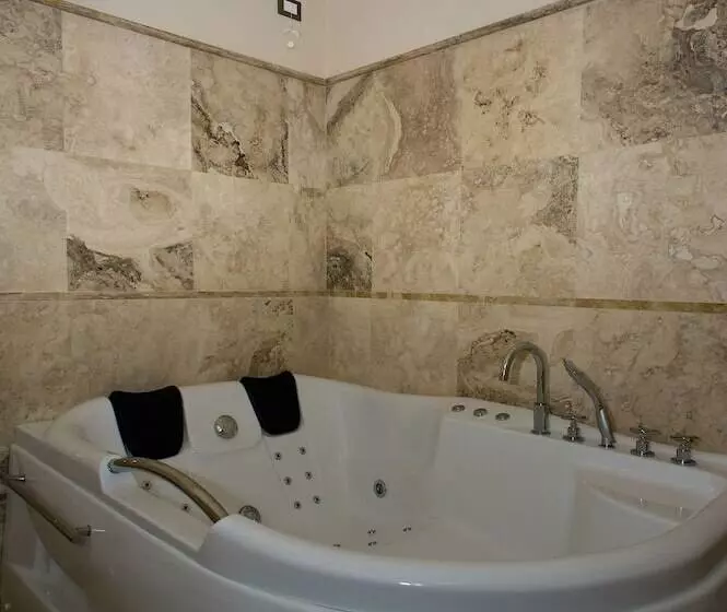 Relais Dei Mercanti B&b And Suites