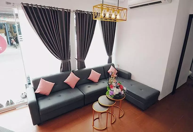 هاستل Kamala House