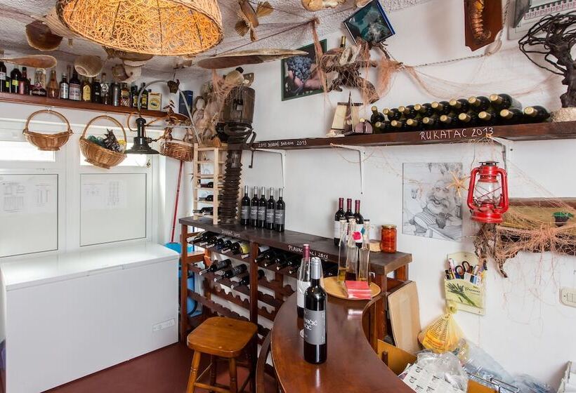 Apartments Villa Ana Dingac