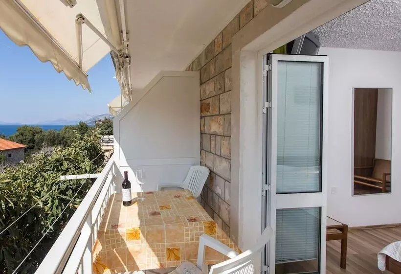 Apartments Villa Ana   Dingac