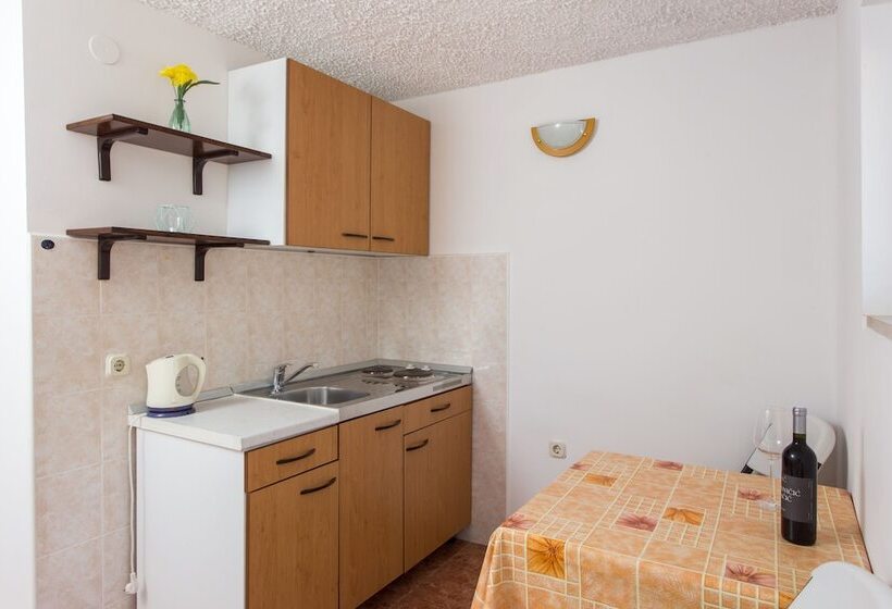 Apartments Villa Ana Dingac