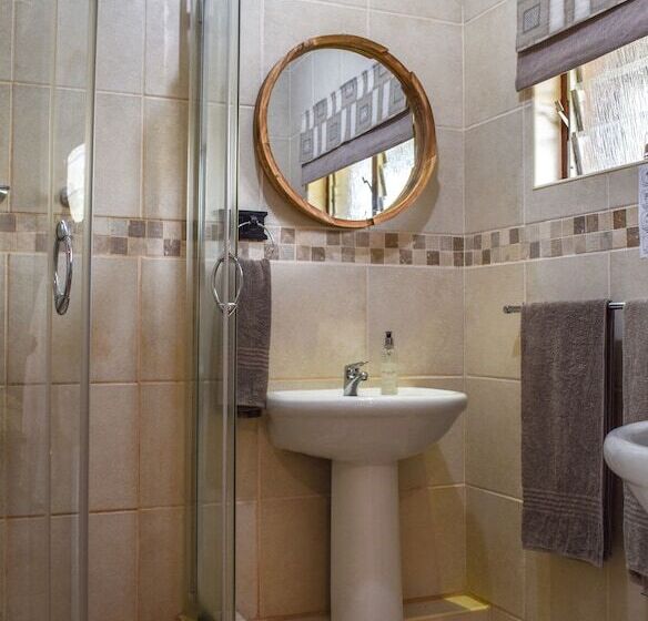 فندق African Spirit Game Lodge