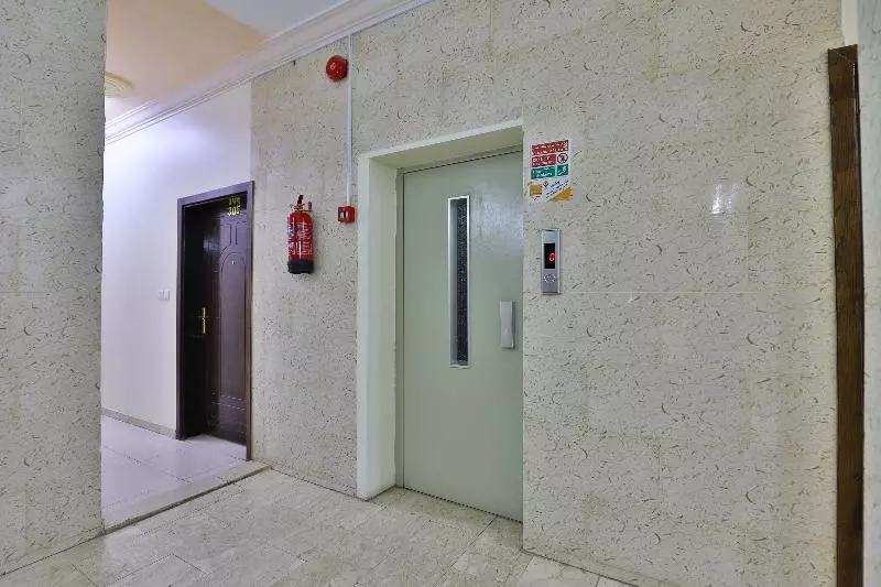 هتل Al Wethenani Apartment By Oyo Rooms