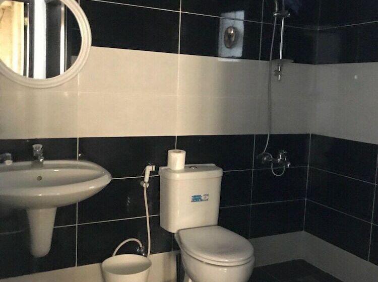 فندق Flowers Inn 1