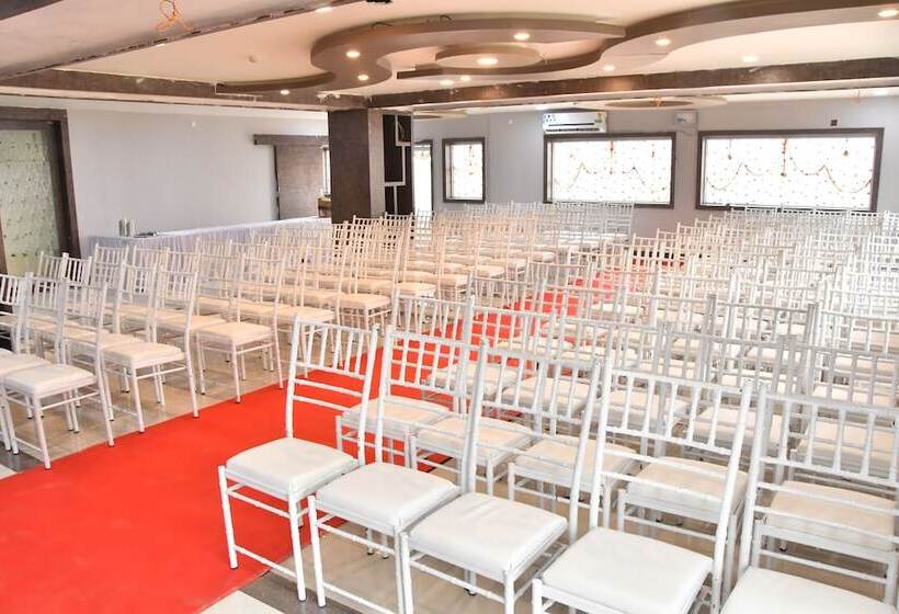 בית מלון כפרי Galaxy 16