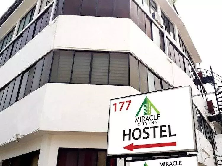 Miracle Colombo City Hostel