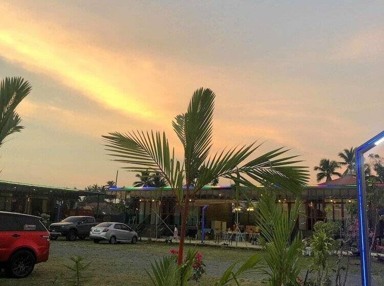 מוטל Chan Living