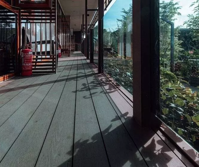 モーテル Chan Living