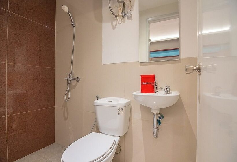 بنسيون Reddoorz Near Taman Rejomulyo