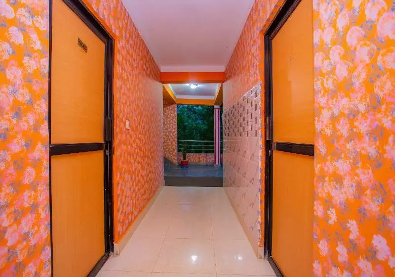 Spot On 430 Hotel Heaven Hill