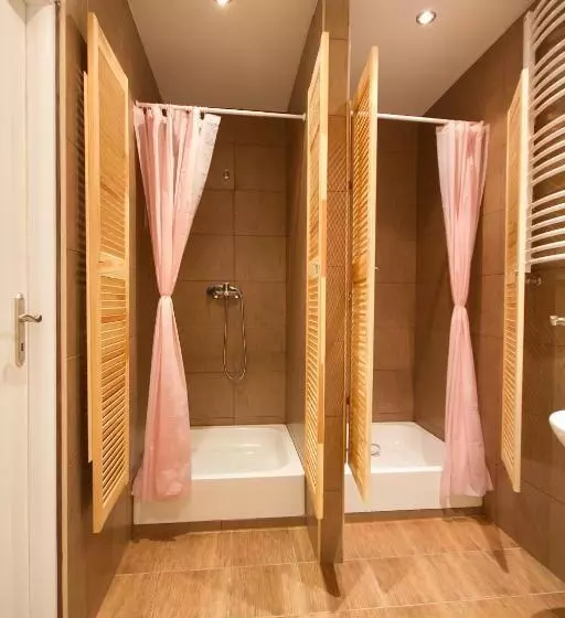 3 Bros' Hostel Cieszyn