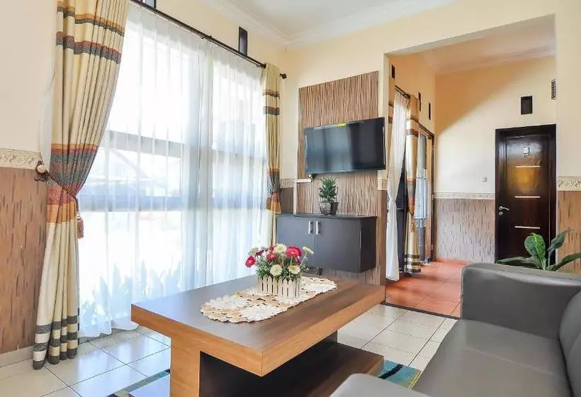 D'dhave Hotel By Oyo Rooms
