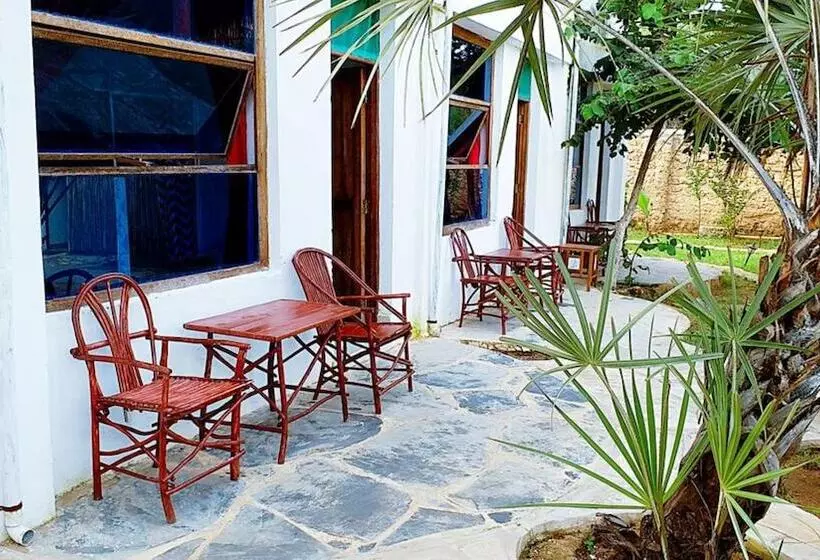 Diani Hostel