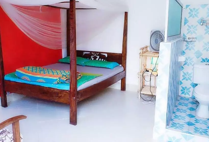 Diani Hostel