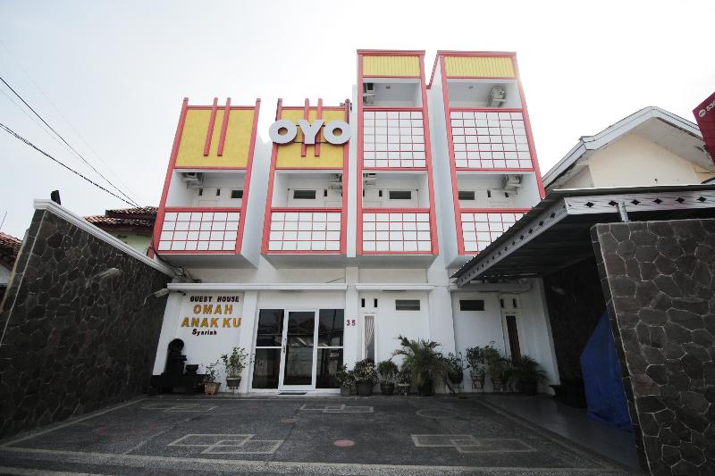Otel Guest House Omah Anakku Syariah By Oyo Rooms