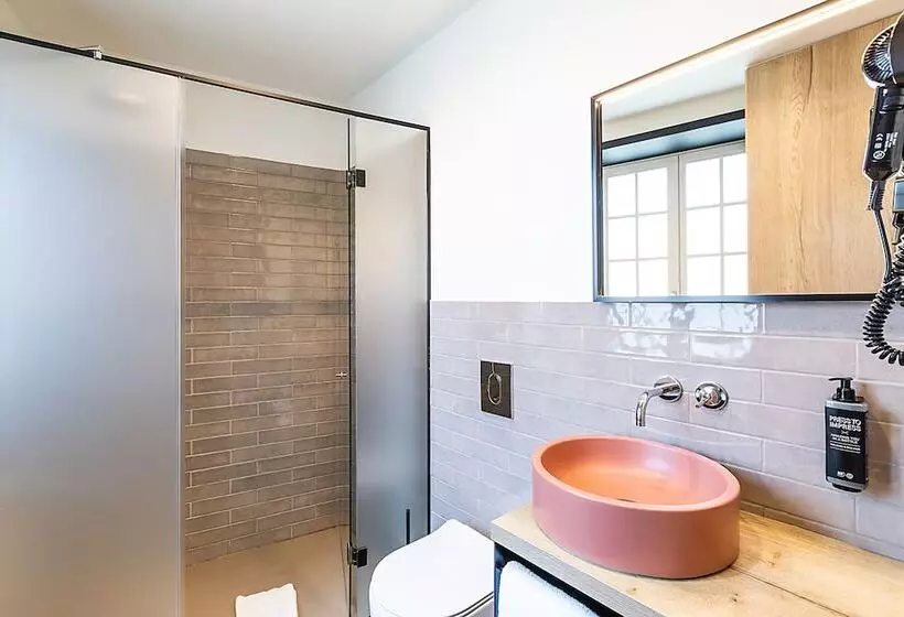 Hotelli Ibis Styles Chaves