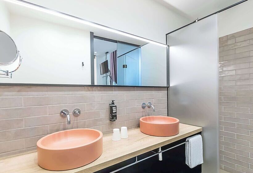 هتل Ibis Styles Chaves