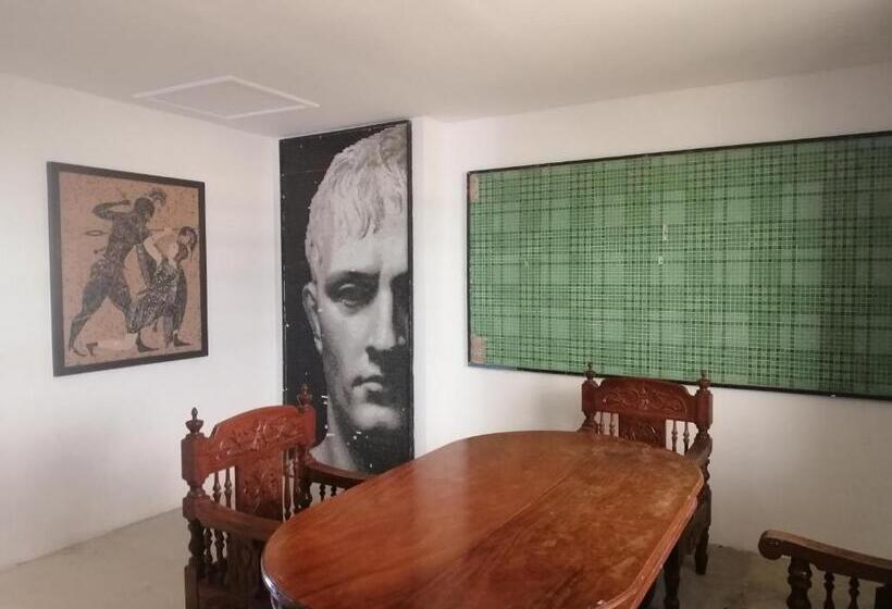 בית מלון כפרי Rupert A Baler