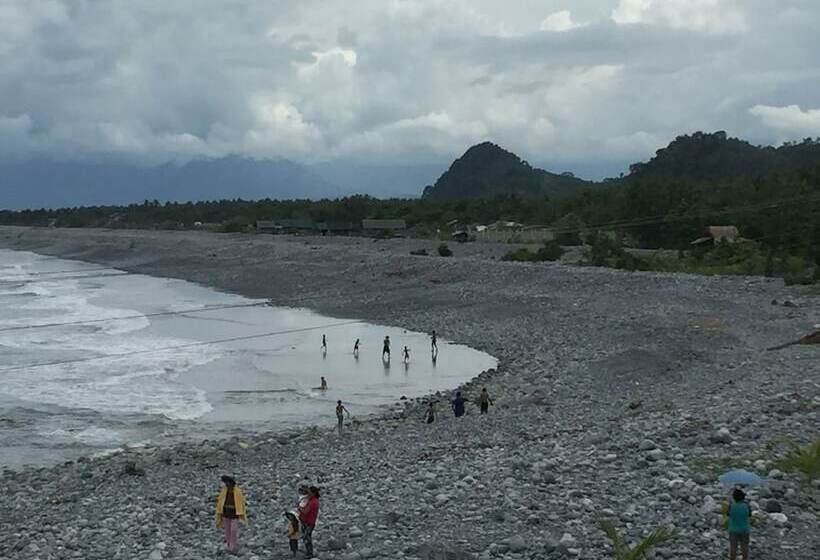 בית מלון כפרי Rupert A Baler