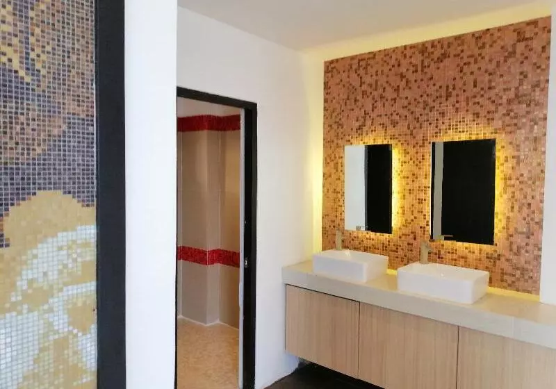 Hotelli Rupert A Baler