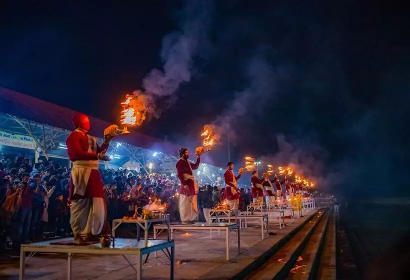 ホテル Shanti Residency Ganga View