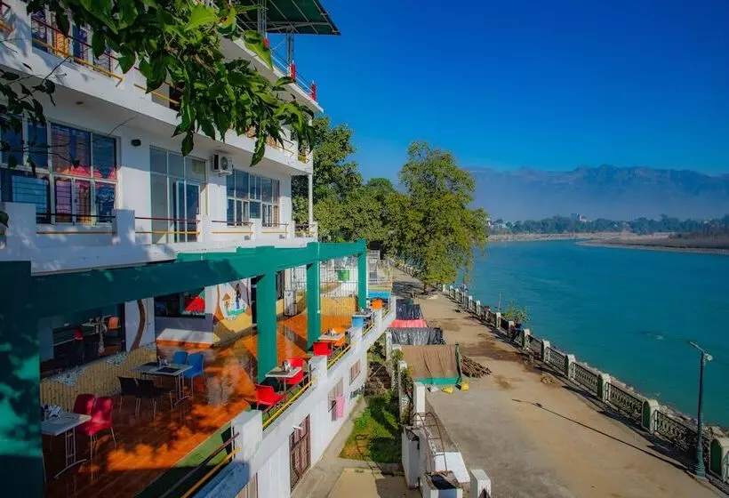 ホテル Shanti Residency Ganga View