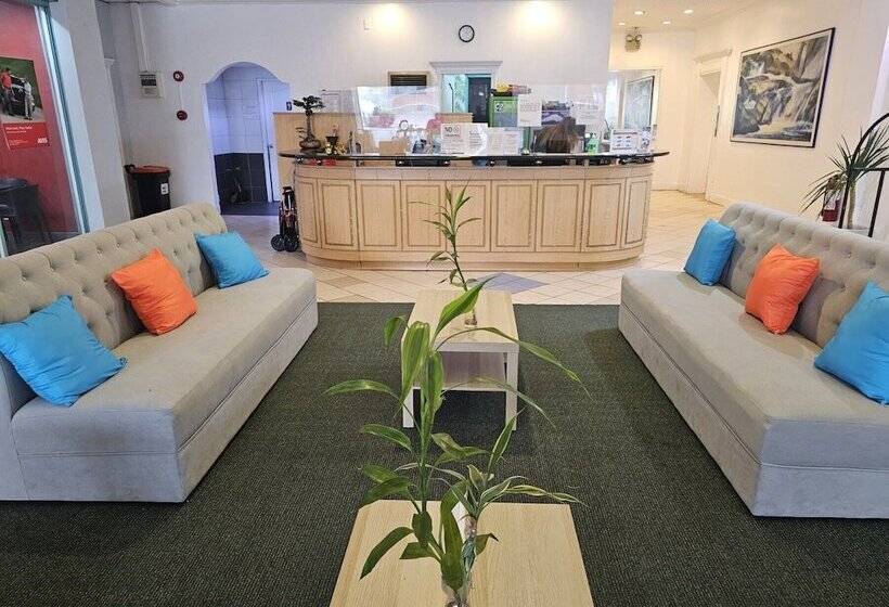 Manila Airport Hotel By Urban Connect