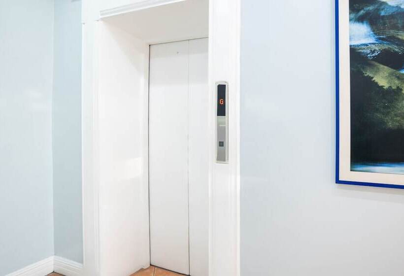 Manila Airport Hotel By Urban Connect