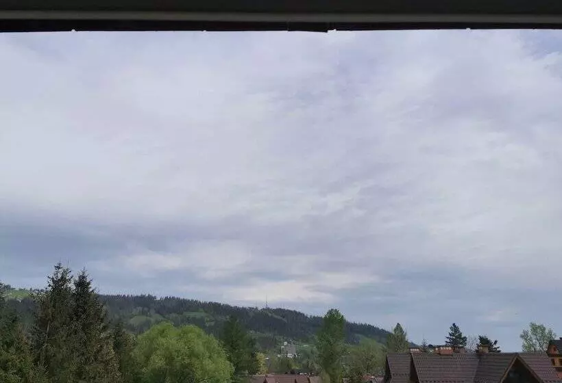 ペンション Willa Senator