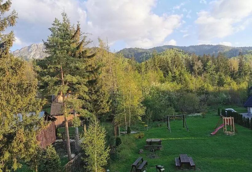 ペンション Willa Senator