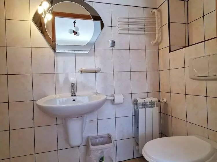 ペンション Willa Senator