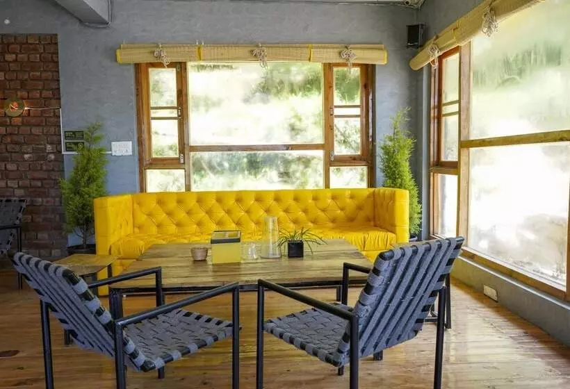 The Hosteller Mcleodganj, Upper Bhagsu