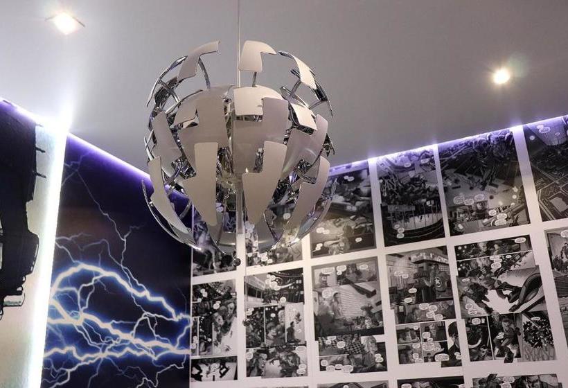 فندق صغير Back To The Future Space