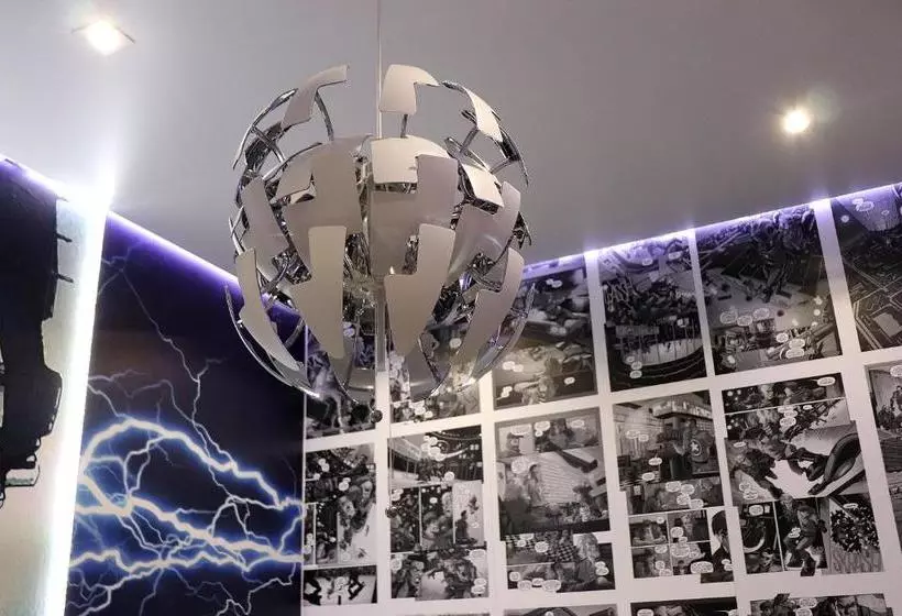 Retkeilymaja Back To The Future Space