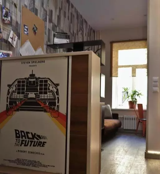 Retkeilymaja Back To The Future Space