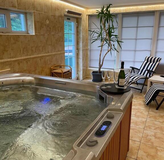 住宿加早餐  Penzion Zákoutí