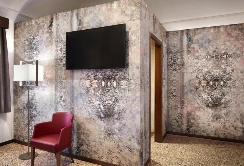 مسافرخانه Palazzo Scamozzi