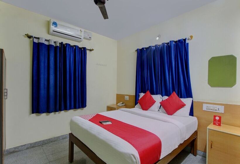 هتل Ashwa Comfort By Oyo Rooms