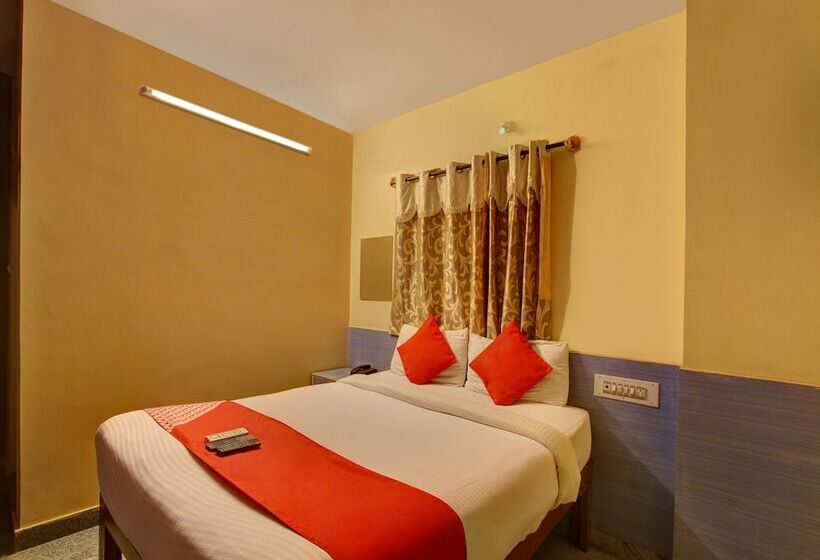 هتل Ashwa Comfort By Oyo Rooms